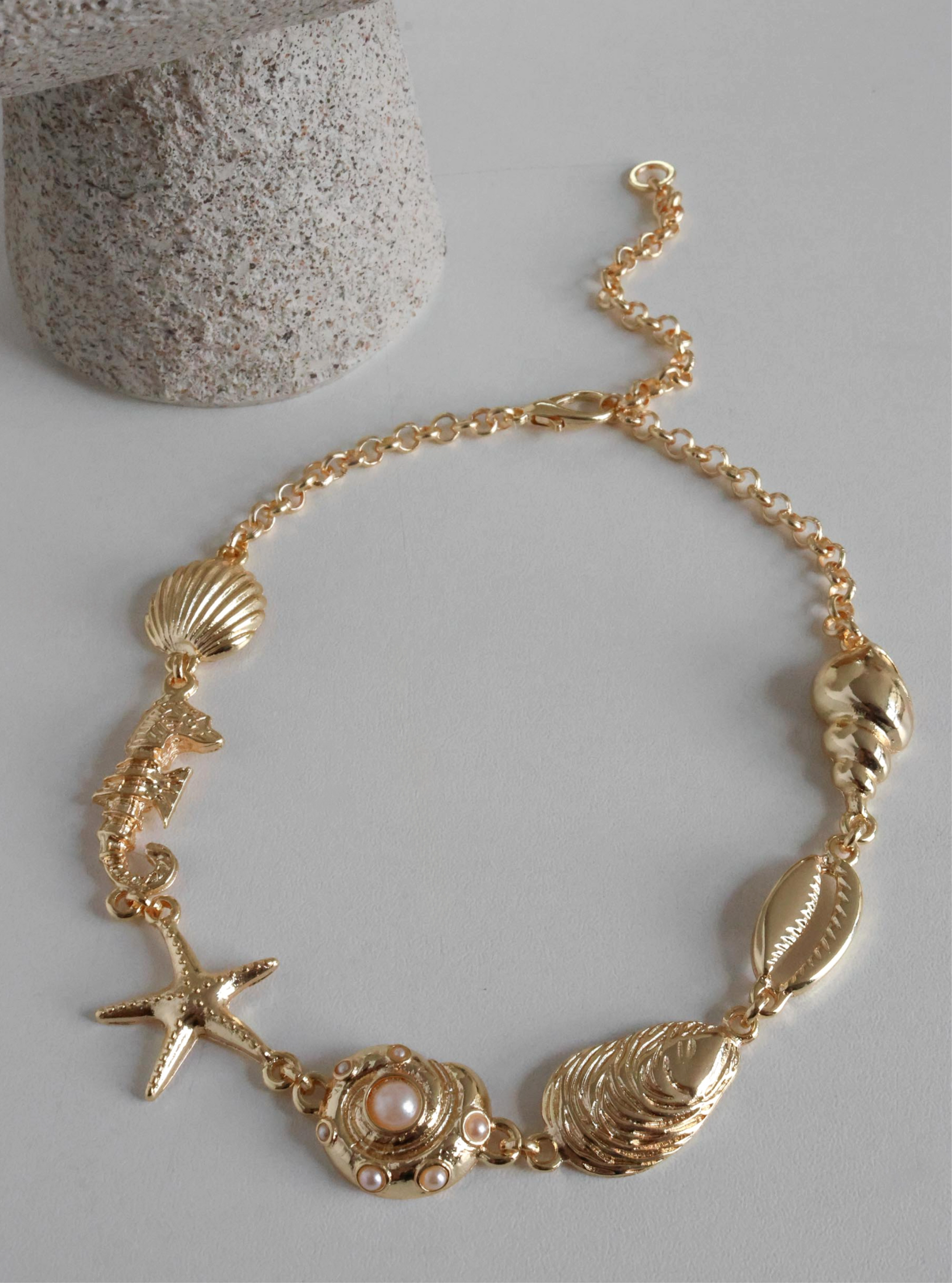 Choker Mar